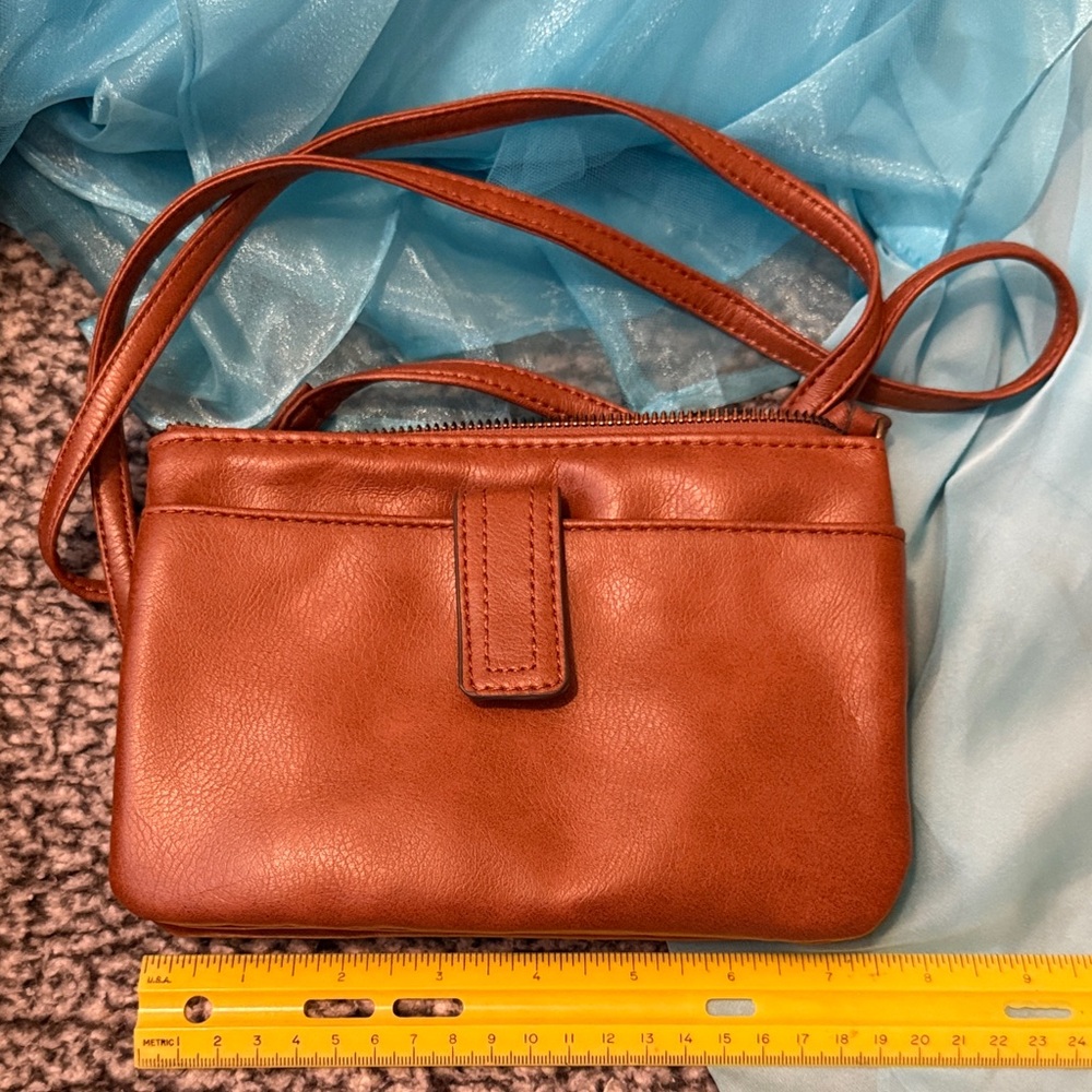 Elegant Brown Leather Crossbody Bag